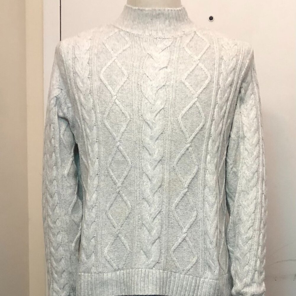 Joan Rivers Women’s Medium Gray Sweater Long Sleeve Classic Fit